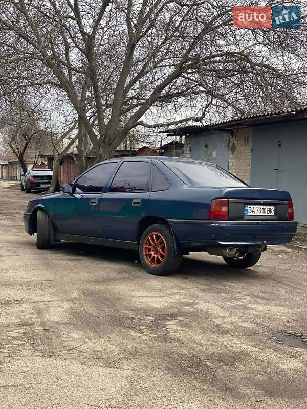 Седан Opel Vectra 1989 в Кропивницком