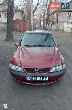 Седан Opel Vectra 1997 в Каменском