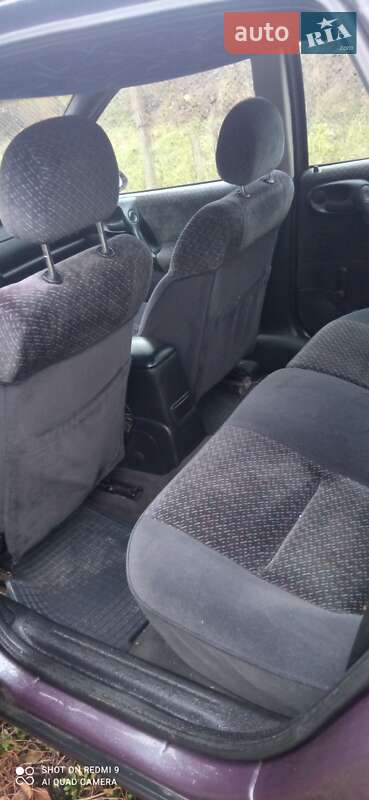 Лифтбек Opel Vectra 1997 в Ямполе