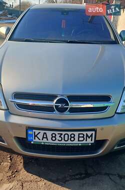 Седан Opel Vectra 2004 в Черкассах