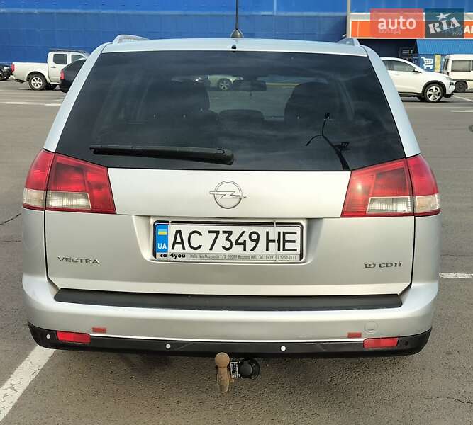 Универсал Opel Vectra 2004 в Луцке