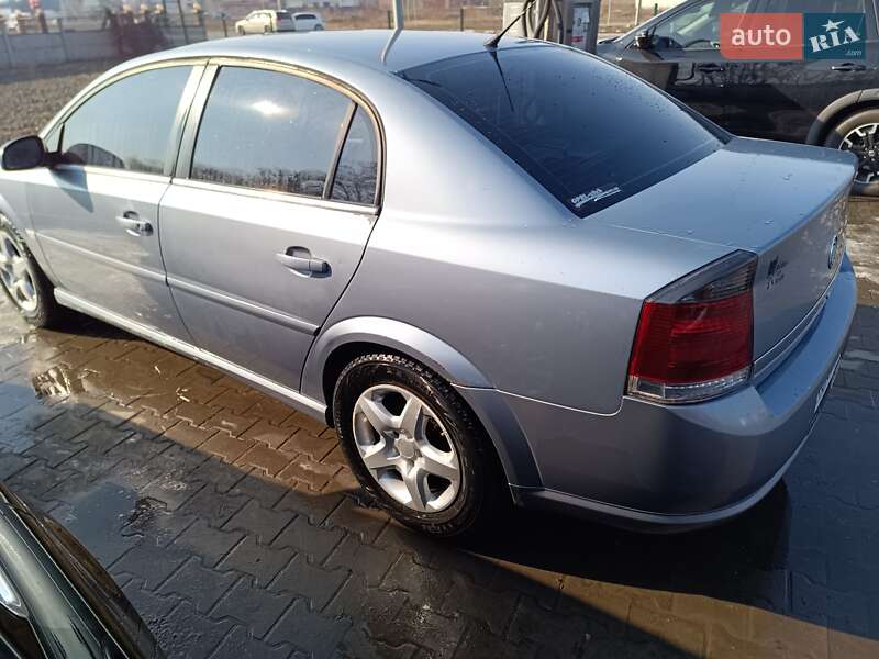 Седан Opel Vectra 2006 в Луцке