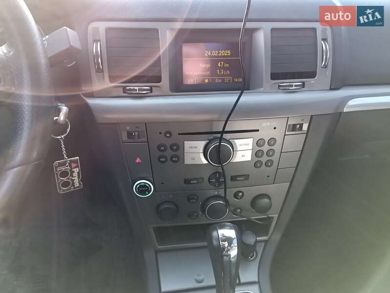 Седан Opel Vectra 2006 в Луцке