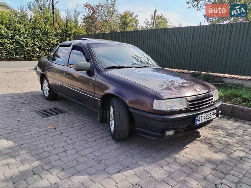 Седан Opel Vectra 1992 в Коломиї