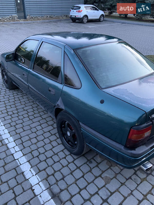Седан Opel Vectra 1994 в Ивано-Франковске