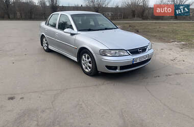 Седан Opel Vectra 1998 в Дніпрі