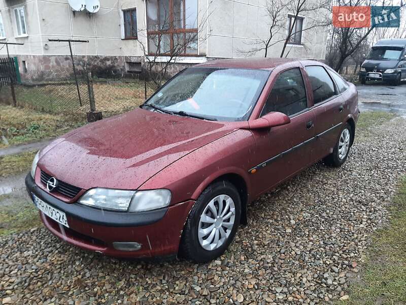 Лифтбек Opel Vectra 1998 в Рожнятове