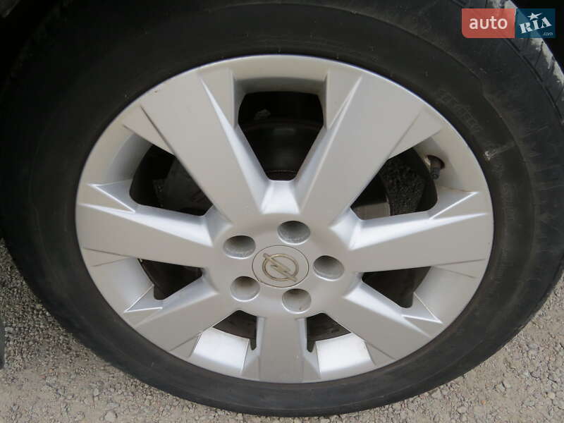 Седан Opel Vectra 2006 в Кропивницком