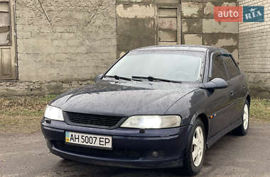 Седан Opel Vectra 2001 в Сарнах