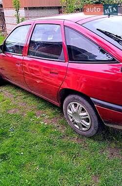 Лифтбек Opel Vectra 1990 в 