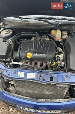 Седан Opel Vectra 2004 в 