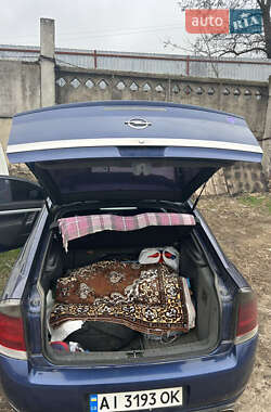 Седан Opel Vectra 2004 в 