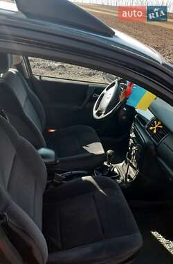 Универсал Opel Vectra 2002 в 