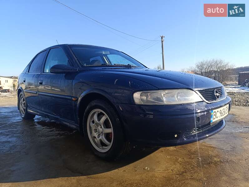 Лифтбек Opel Vectra 1999 в Львове
