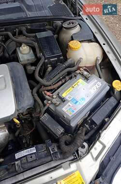 Седан Opel Vectra 1999 в 