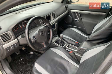 Седан Opel Vectra 2006 в 