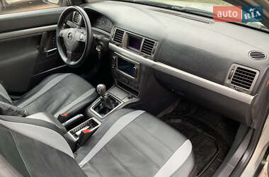 Седан Opel Vectra 2006 в 