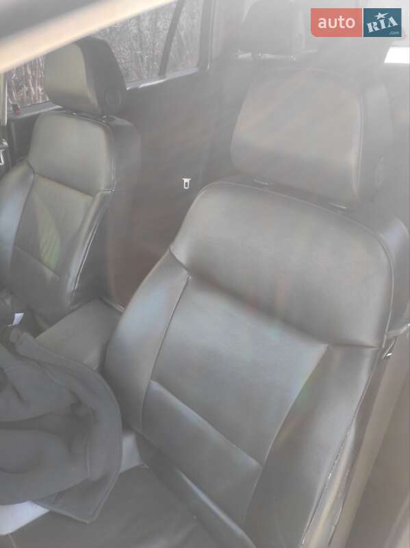 Универсал Opel Vectra 2004 в Судовой Вишне