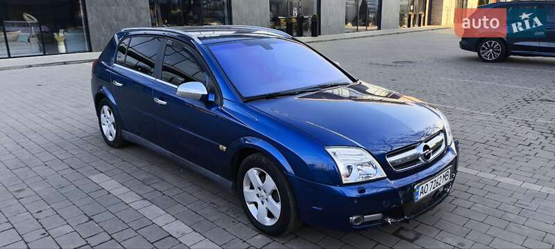 Универсал Opel Vectra 2003 в Ужгороде