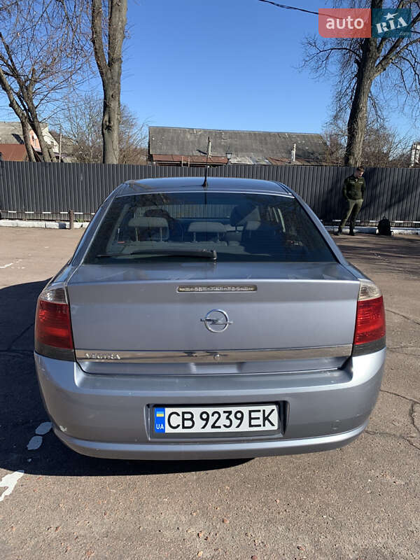 Лифтбек Opel Vectra 2006 в Чернигове