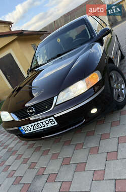 Седан Opel Vectra 2000 в 