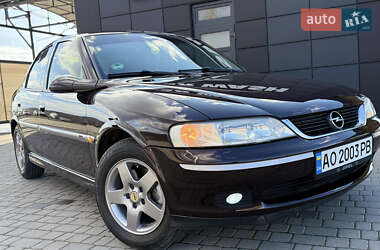 Седан Opel Vectra 2000 в 