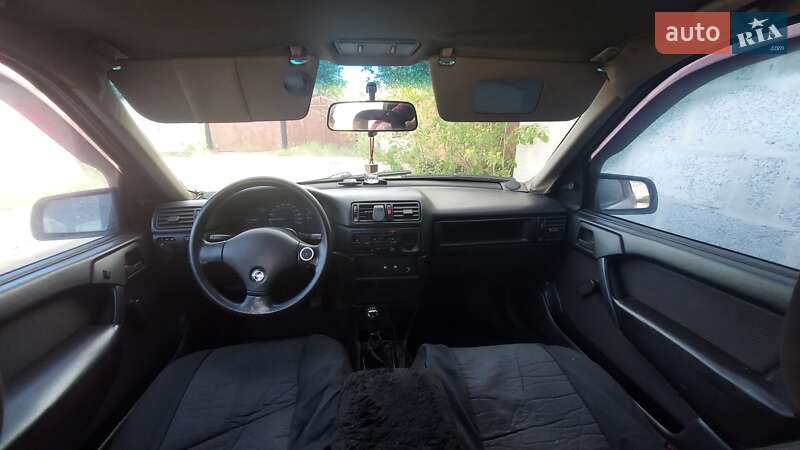 Седан Opel Vectra 1990 в Львове
