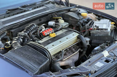 Седан Opel Vectra 1996 в 