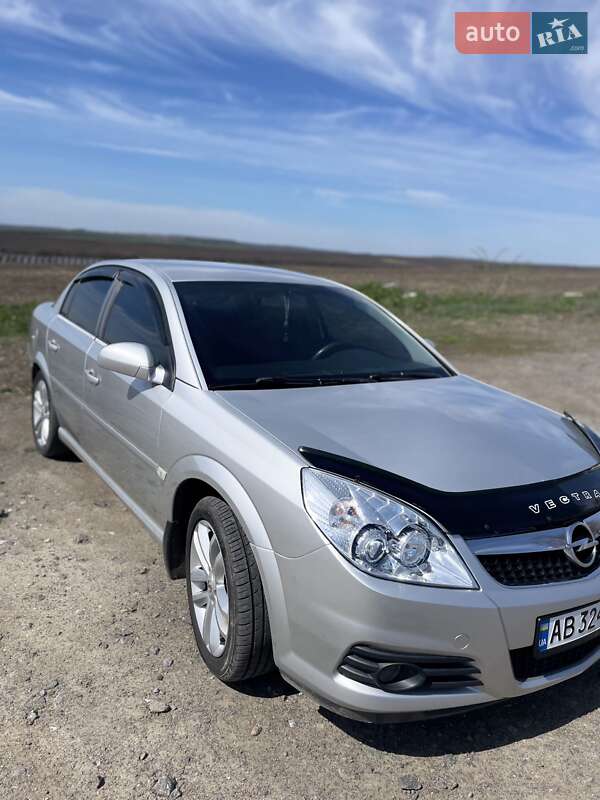 Седан Opel Vectra 2007 в Чечельнике