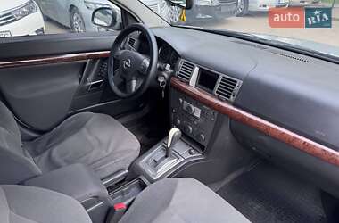 Седан Opel Vectra 2005 в 