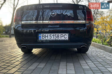 Лифтбек Opel Vectra 2006 в 