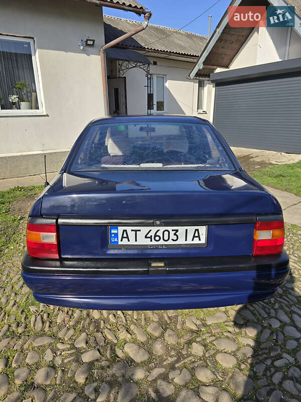 Седан Opel Vectra 1990 в Ивано-Франковске фото 7 Седан Opel Vectra 1990 в Ивано-Франковске