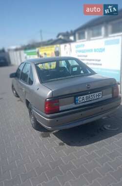 Седан Opel Vectra 1989 в 