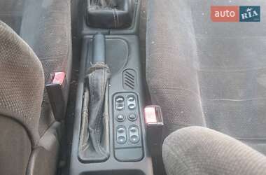 Седан Opel Vectra 1989 в 