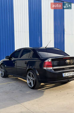 Седан Opel Vectra 2004 в 
