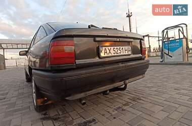 Лифтбек Opel Vectra 1989 в 
