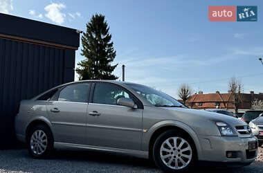 Ліфтбек Opel Vectra 2006 в 