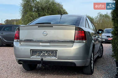 Ліфтбек Opel Vectra 2006 в 
