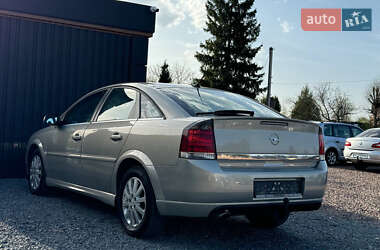Ліфтбек Opel Vectra 2006 в 