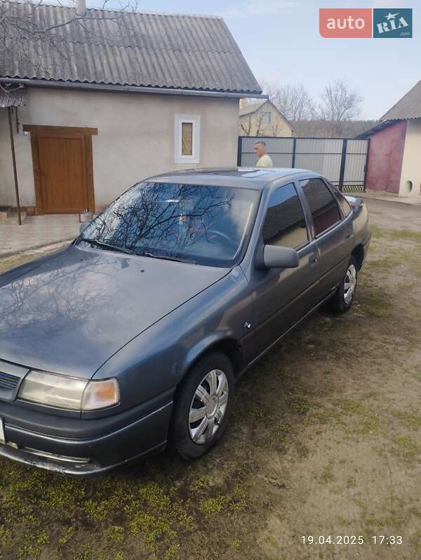 Седан Opel Vectra 1995 в Ровно