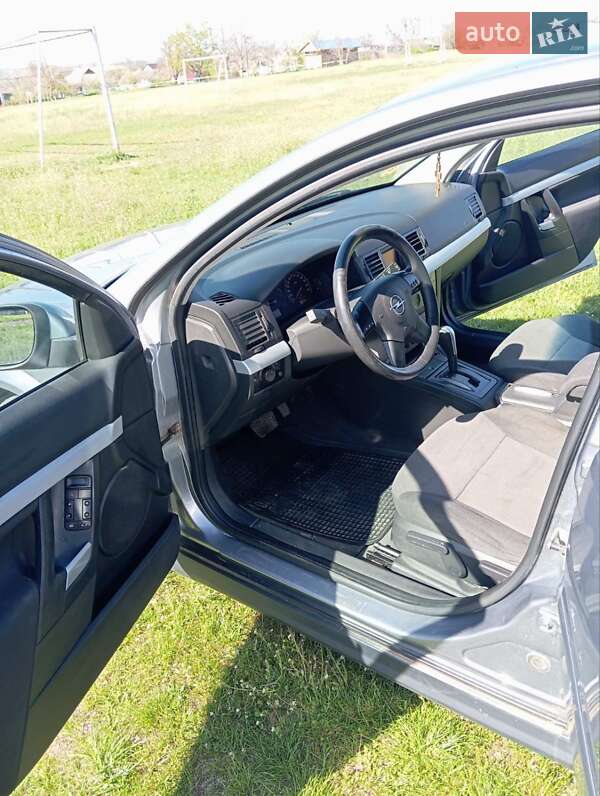 Седан Opel Vectra 2004 в Могилев-Подольске фото 5 Седан Opel Vectra 2004 в Могилев-Подольске