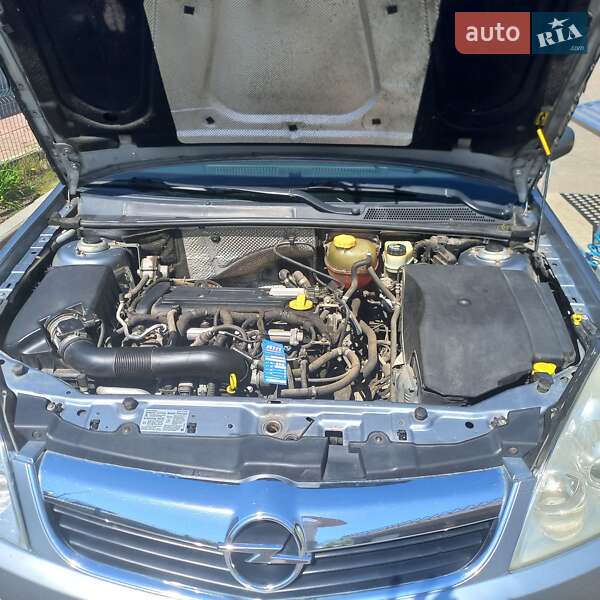 Седан Opel Vectra 2006 в Харькове