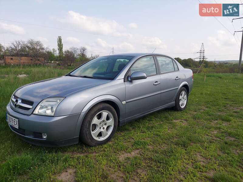 Седан Opel Vectra 2004 в Новомиргороде