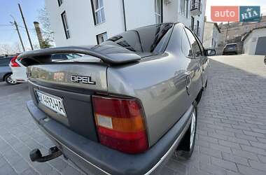 Седан Opel Vectra 1989 в 