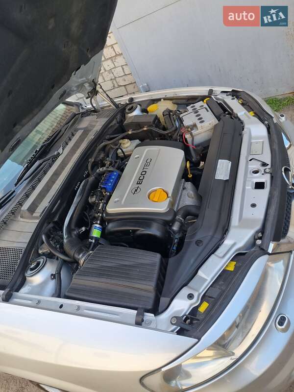 Седан Opel Vectra 1999 в Харькове
