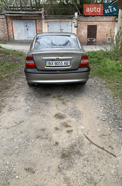 Седан Opel Vectra 1998 в 