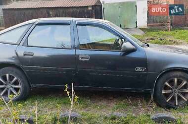 Лифтбек Opel Vectra 1989 в 