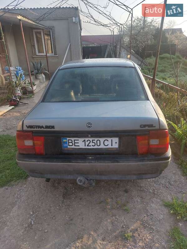 Седан Opel Vectra 1990 в Одессе