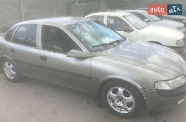Седан Opel Vectra 1996 в 