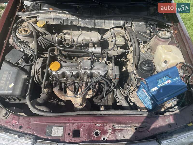 Седан Opel Vectra 1991 в Ровно